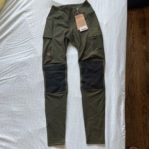 NWT Fjallraven abisko trekking tights in deep forest  XS